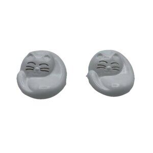 Set of 2 Japanese Ceramic Chopstick Rests Maneki Neko White Happy Cat Round